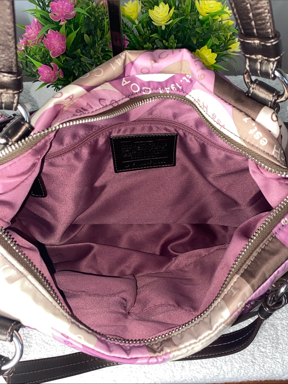 GUC Coach Poppy Op Art Glam Tote with Matching Coin Pouch - Picture 8 of 10